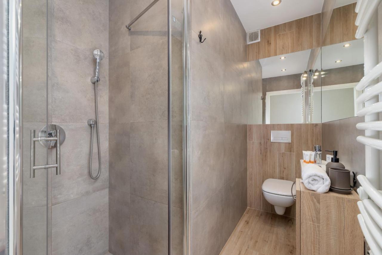 Apartment Solna With Parking Cracow By Renters *